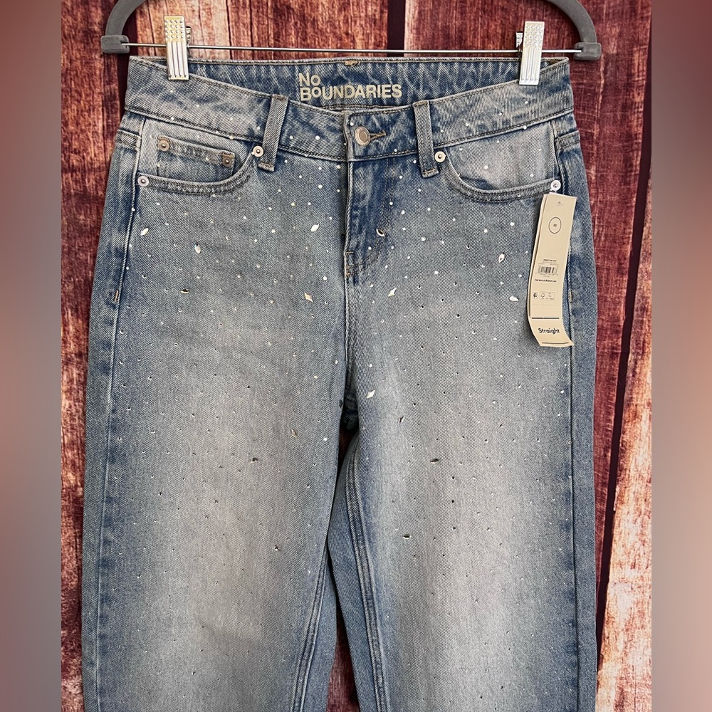 No Boundaries | NWT Rhinestone Straight Leg Jeans - Picture 2 of 11